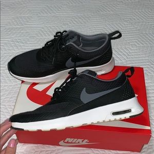 Nike Air Max Thea Sneakers